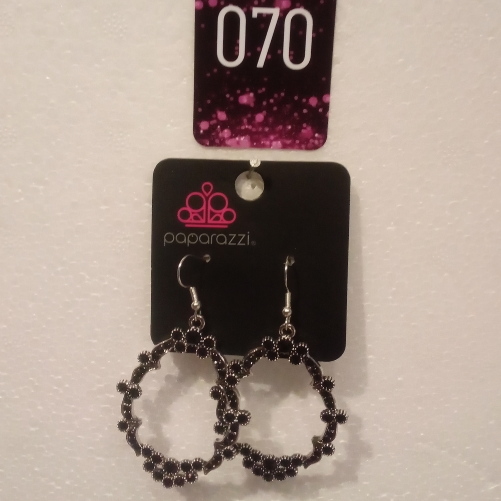 Jewelry - Picture 3 of 16